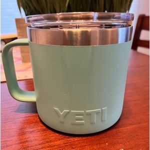 Yeti 14oz mug